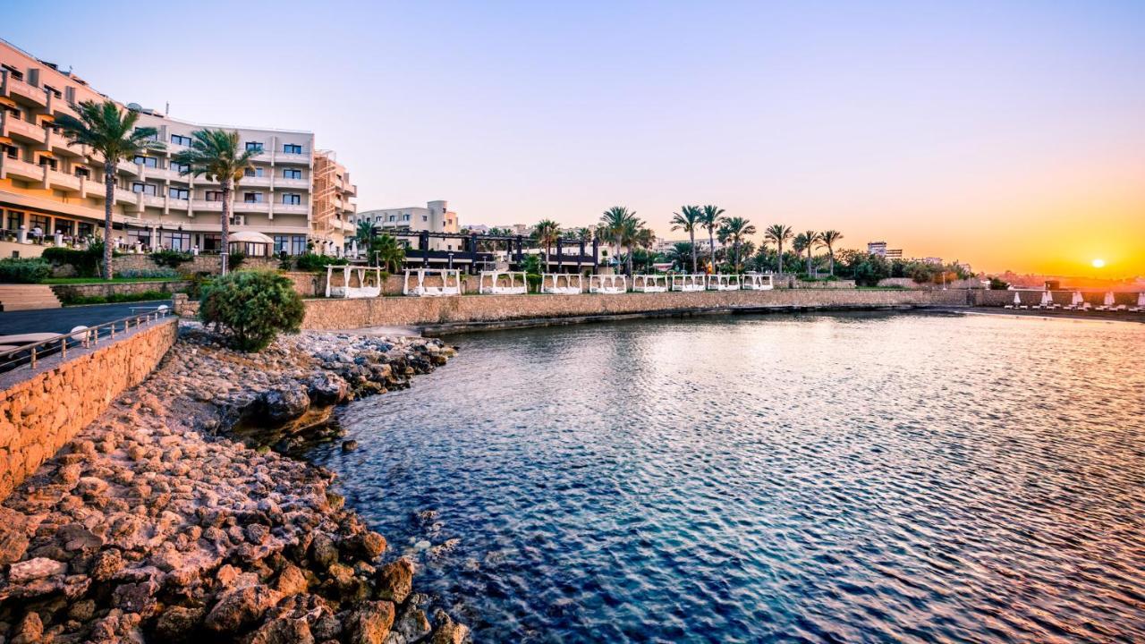 Vuni Palace Luxury Resort & Beach & Casino Kyrenia  Esterno foto