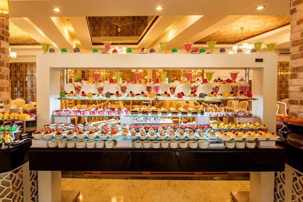 Vuni Palace Luxury Resort & Beach & Casino Kyrenia  Esterno foto