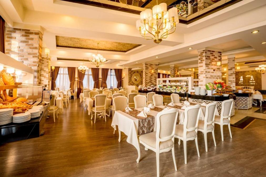Vuni Palace Luxury Resort & Beach & Casino Kyrenia  Esterno foto