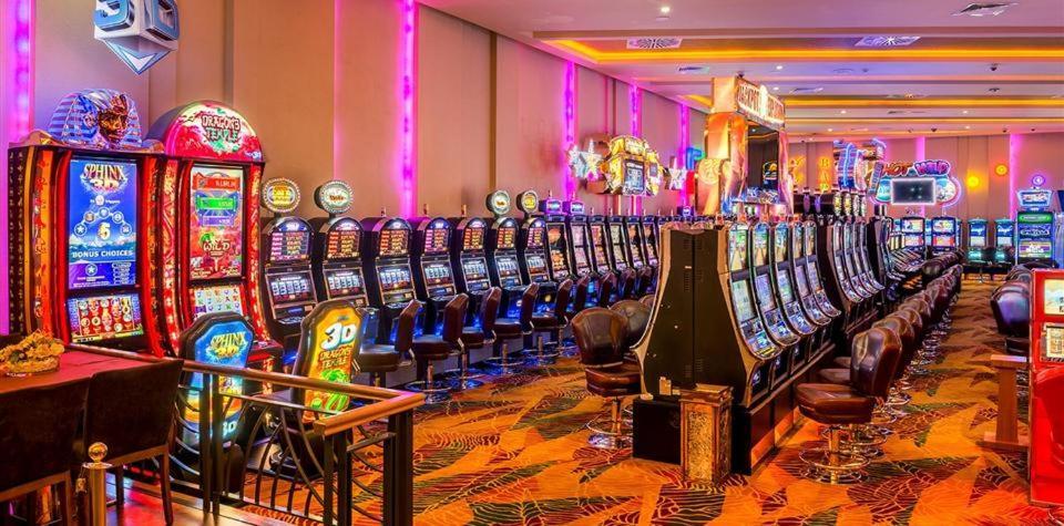 Vuni Palace Luxury Resort & Beach & Casino Kyrenia  Esterno foto