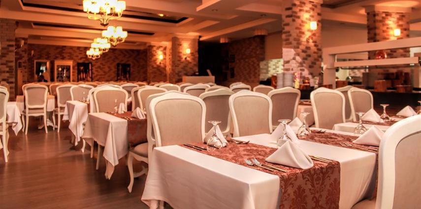 Vuni Palace Luxury Resort & Beach & Casino Kyrenia  Esterno foto