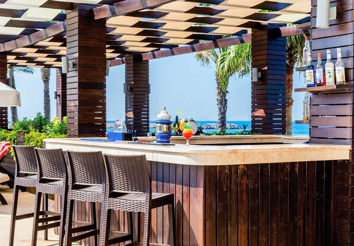 Vuni Palace Luxury Resort & Beach & Casino Kyrenia  Esterno foto