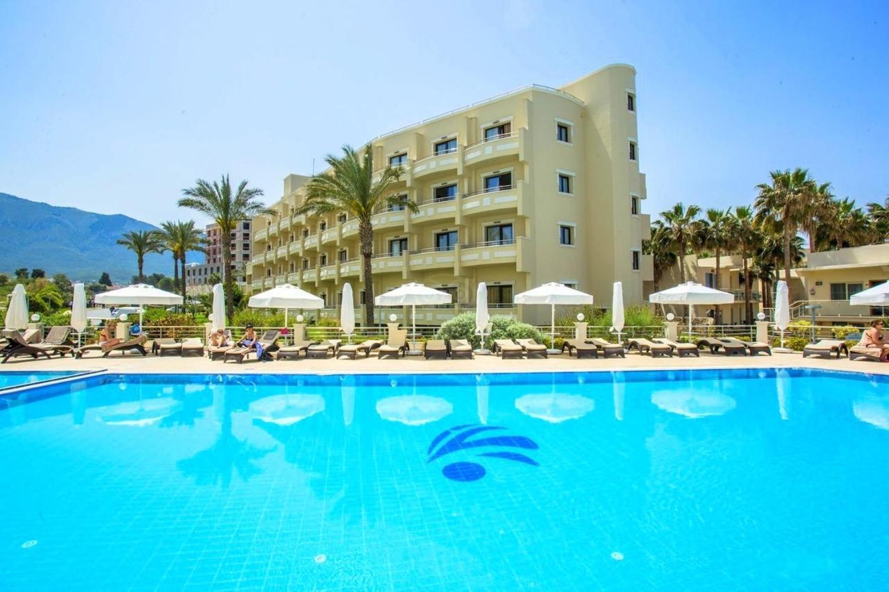 Vuni Palace Luxury Resort & Beach & Casino Kyrenia  Esterno foto