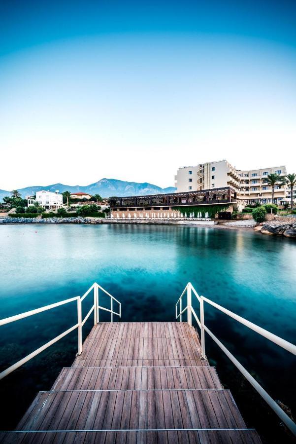 Vuni Palace Luxury Resort & Beach & Casino Kyrenia  Esterno foto