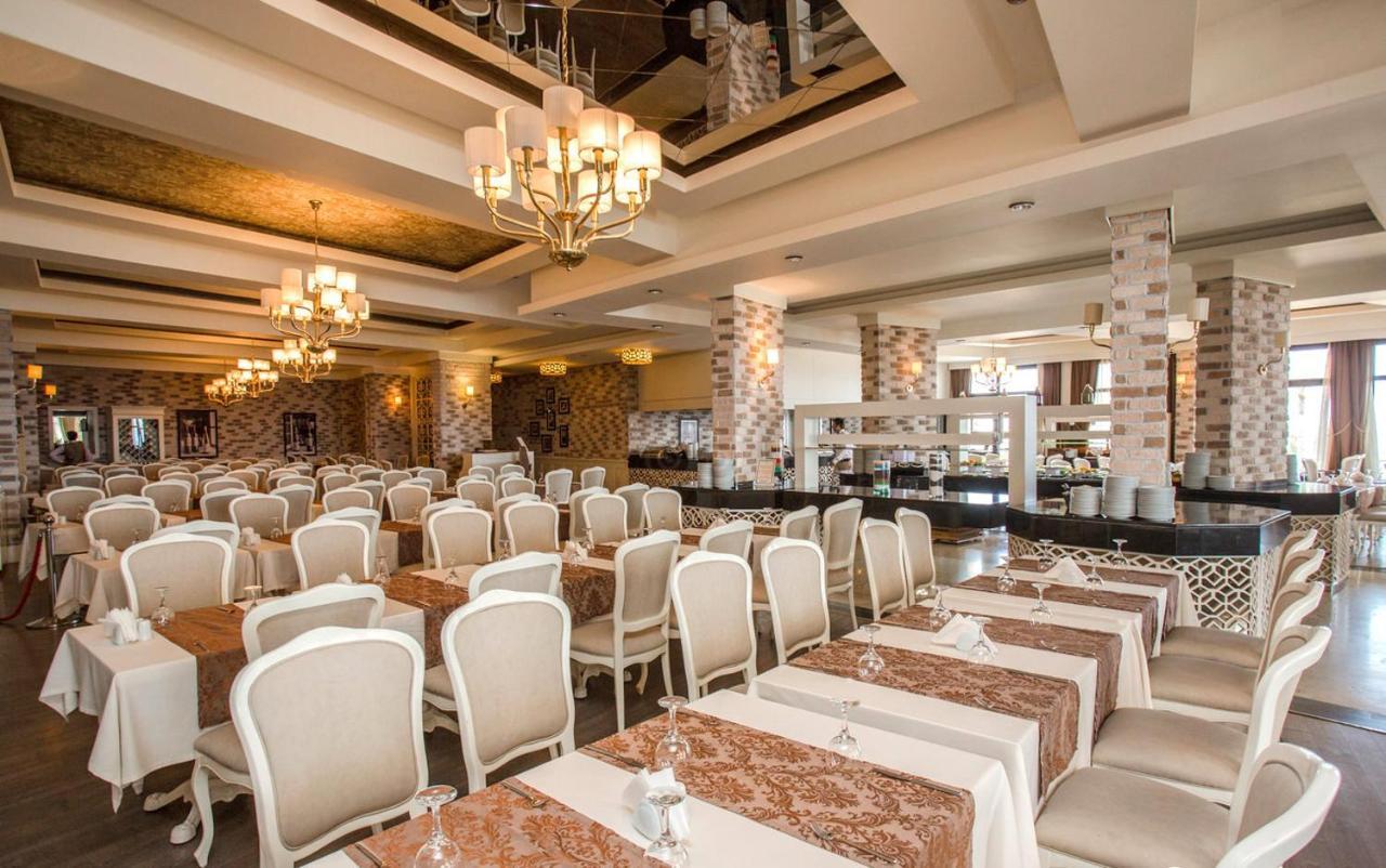 Vuni Palace Luxury Resort & Beach & Casino Kyrenia  Esterno foto